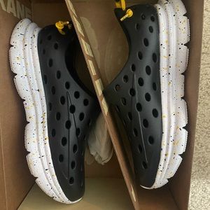 Kane Recovery Shoe Size Womens 8 or Mens 6